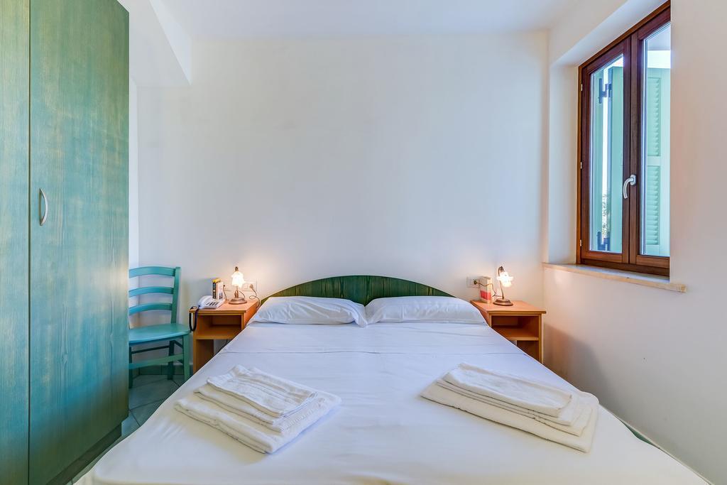 Terra Felice Aparthotel San Felice Circeo Exterior foto