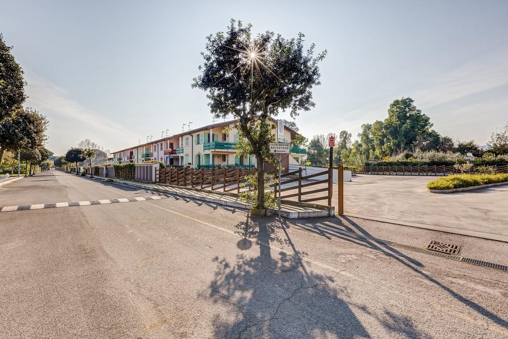 Terra Felice Aparthotel San Felice Circeo Exterior foto
