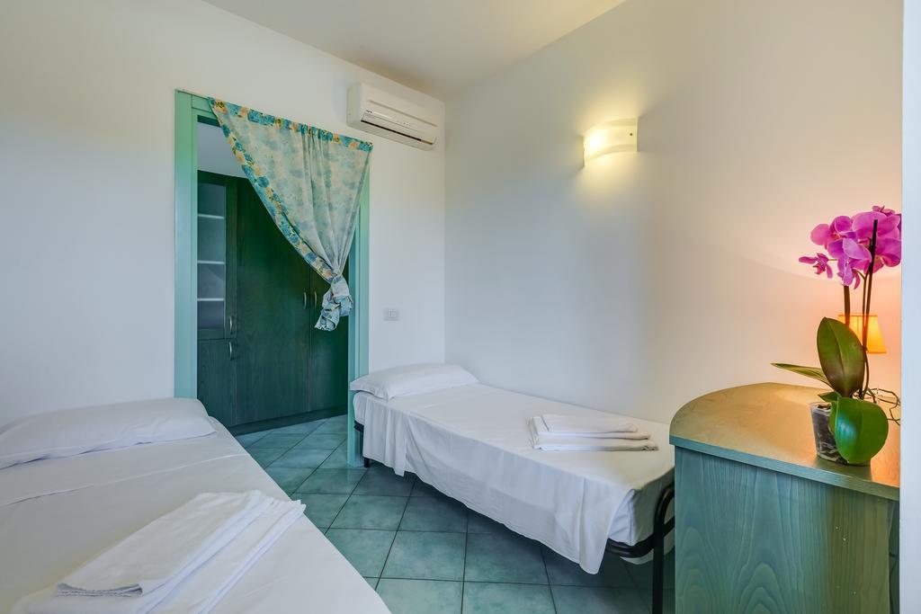 Terra Felice Aparthotel San Felice Circeo Habitación foto